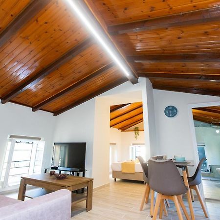 Odisseus Old Town Apartment コルフ島 エクステリア 写真