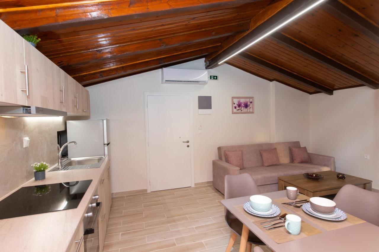 Odisseus Old Town Apartment コルフ島 エクステリア 写真