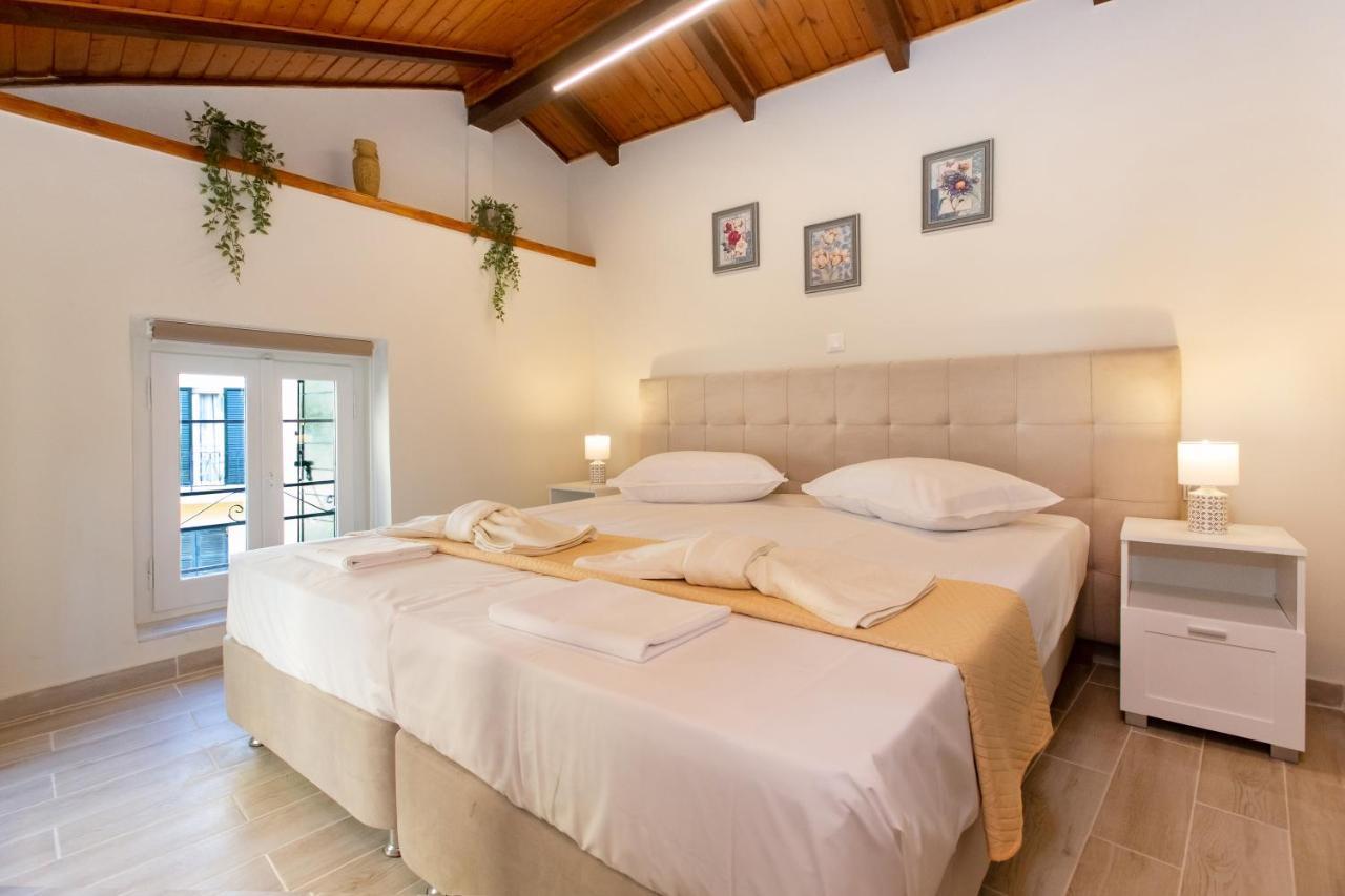 Odisseus Old Town Apartment コルフ島 エクステリア 写真