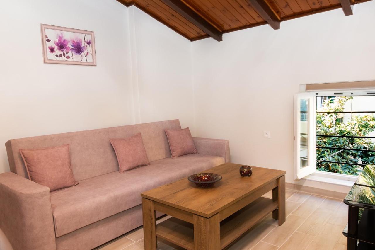 Odisseus Old Town Apartment コルフ島 エクステリア 写真
