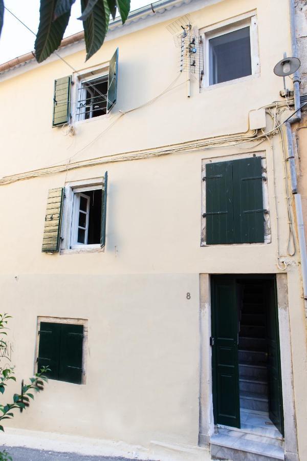 Odisseus Old Town Apartment コルフ島 エクステリア 写真