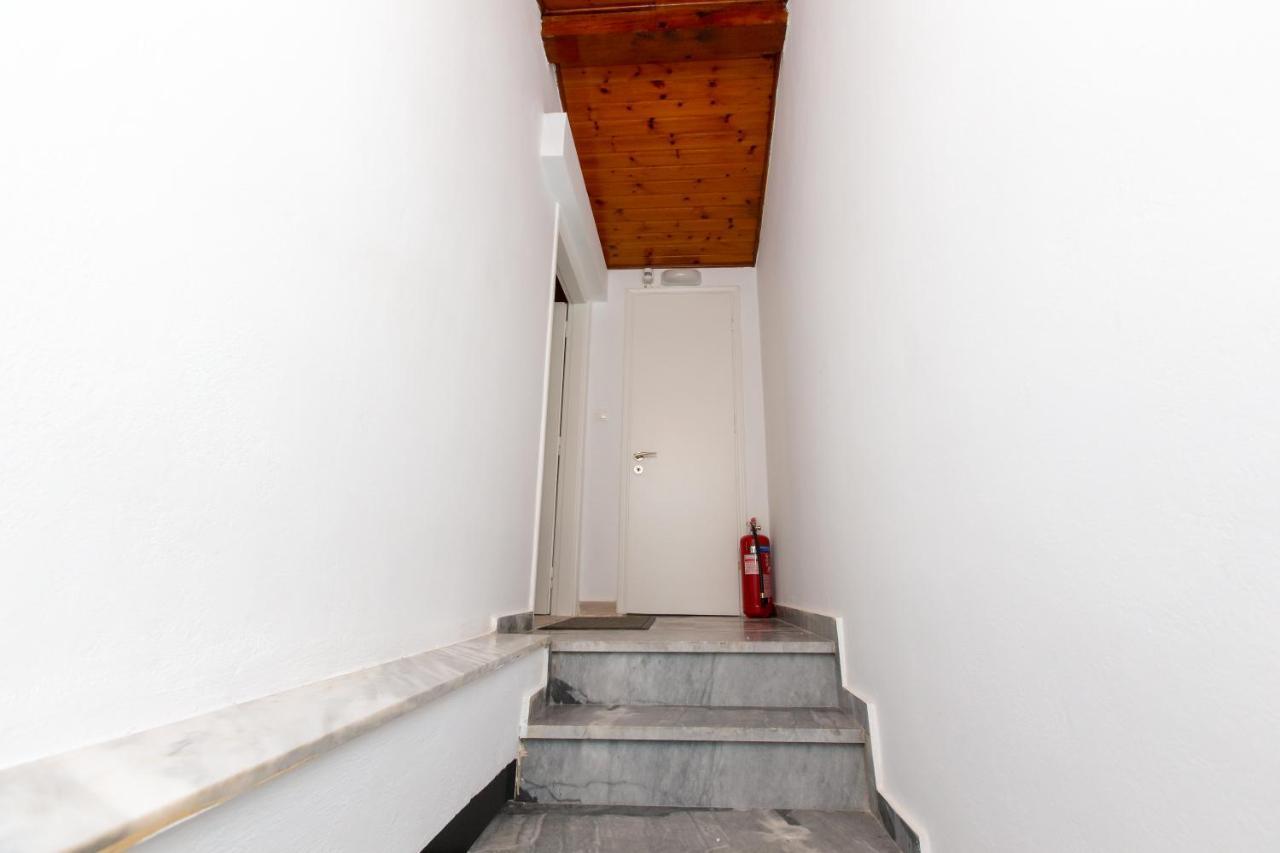 Odisseus Old Town Apartment コルフ島 エクステリア 写真