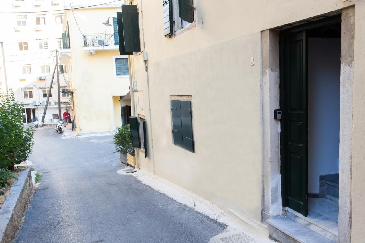 Odisseus Old Town Apartment コルフ島 エクステリア 写真